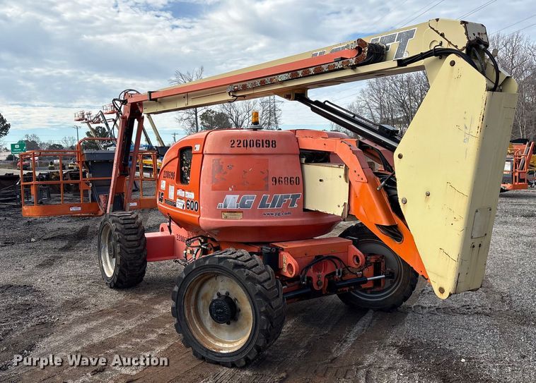 image for item EF0996 2007 JLG 600 boom lift