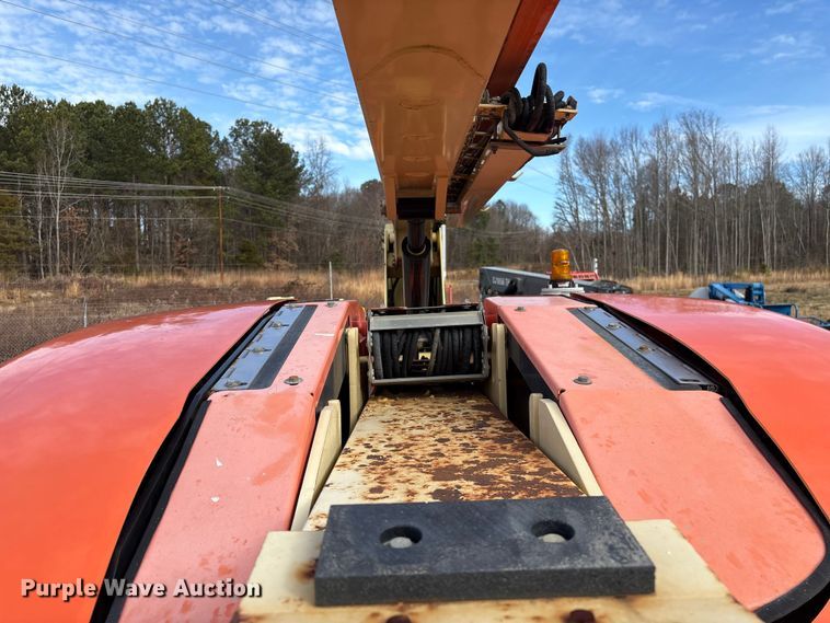 image for item EF0996 2007 JLG 600 boom lift