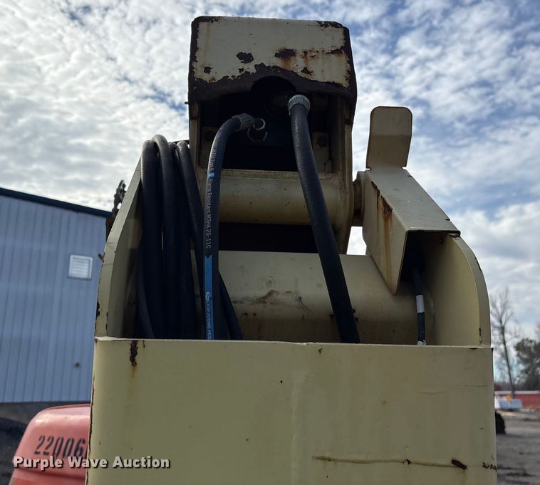 image for item EF0996 2007 JLG 600 boom lift