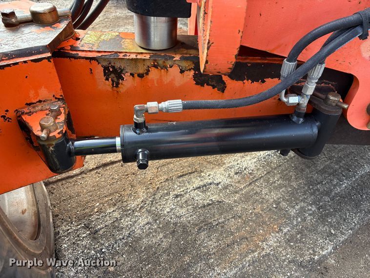 image for item EF0996 2007 JLG 600 boom lift
