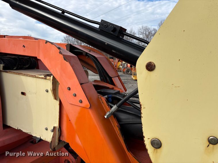 image for item EF0996 2007 JLG 600 boom lift