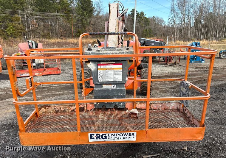image for item EF0996 2007 JLG 600 boom lift