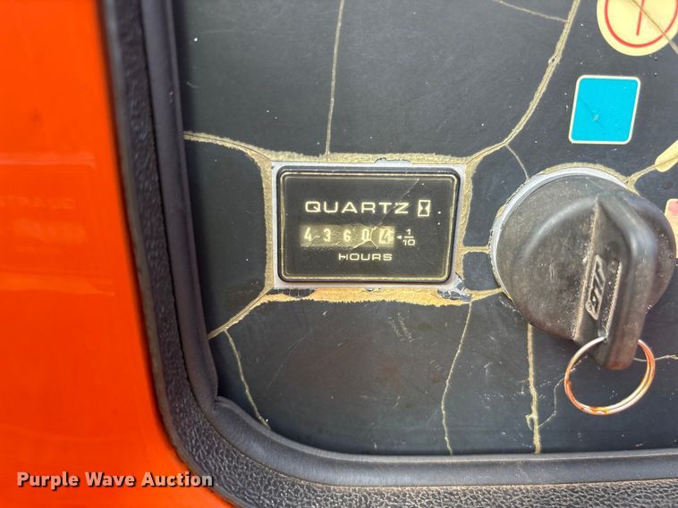 image for item EF0996 2007 JLG 600 boom lift