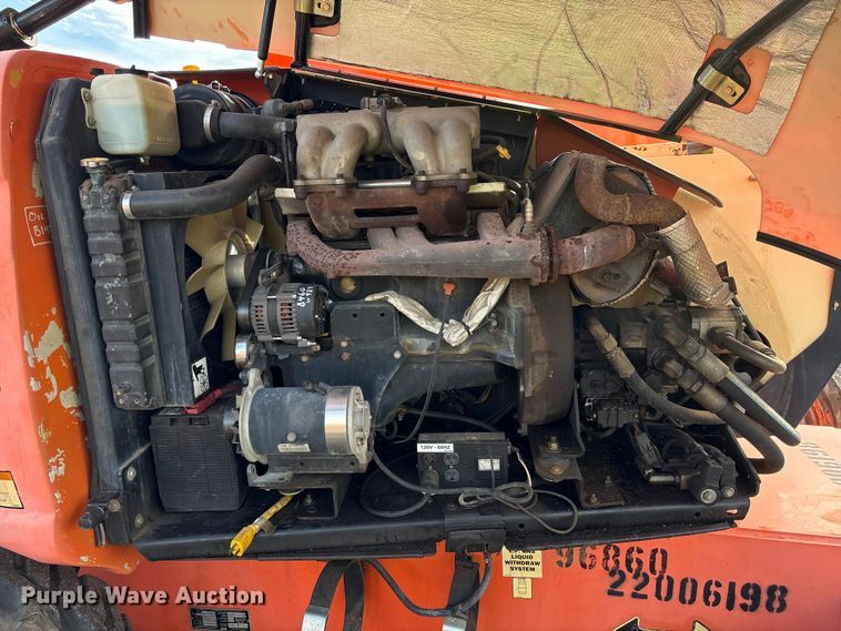 image for item EF0996 2007 JLG 600 boom lift