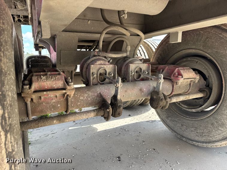 image for item EF2226 1989 Palmer end dump trailer