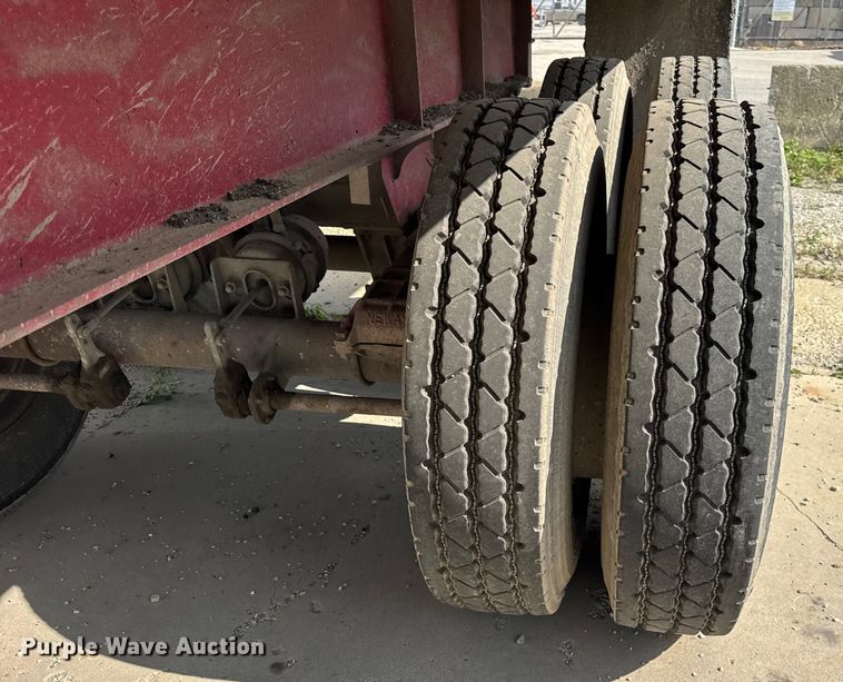 image for item EF2226 1989 Palmer end dump trailer