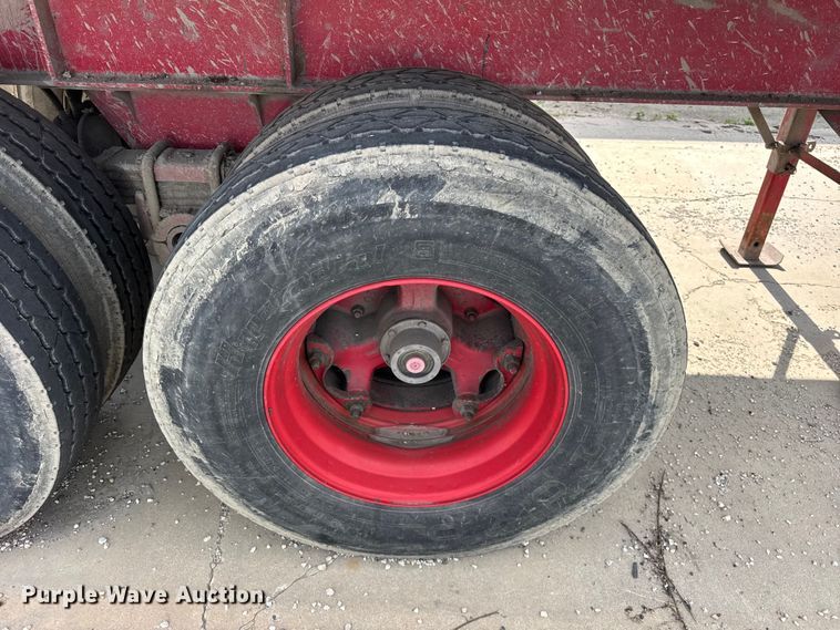 image for item EF2226 1989 Palmer end dump trailer