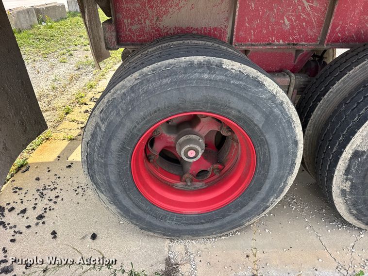 image for item EF2226 1989 Palmer end dump trailer