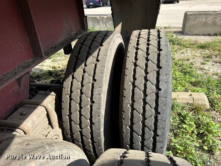 image for item EF2230 1989 Palmer end dump trailer