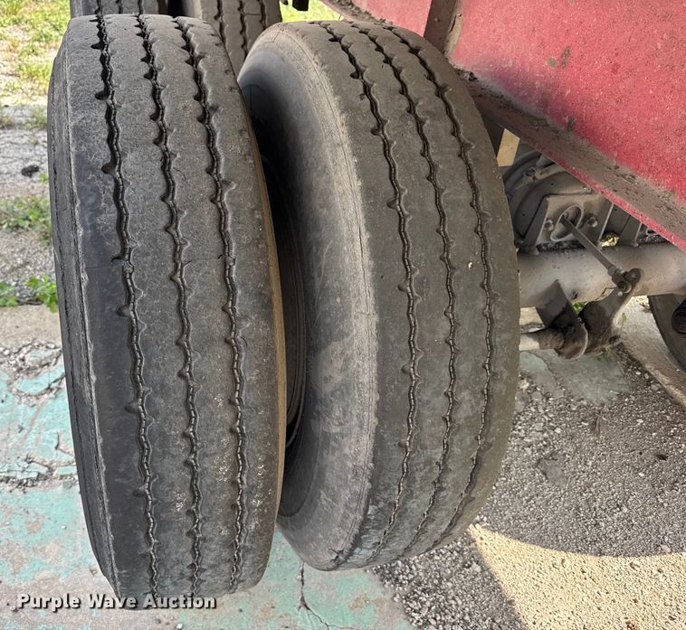 image for item EF2230 1989 Palmer end dump trailer