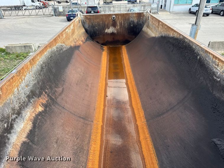 image for item EF2230 1989 Palmer end dump trailer