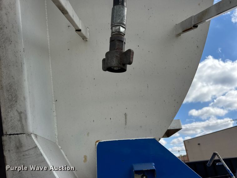 image for item EF2231 1989 Palmer end dump trailer