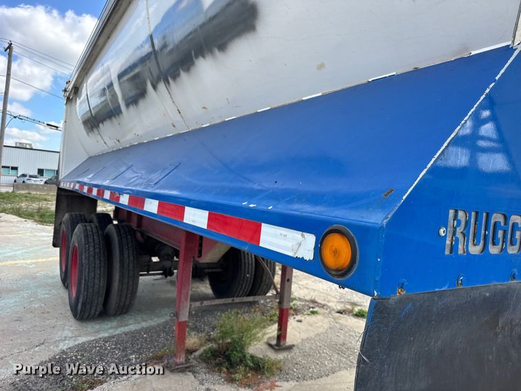 image for item EF2231 1989 Palmer end dump trailer