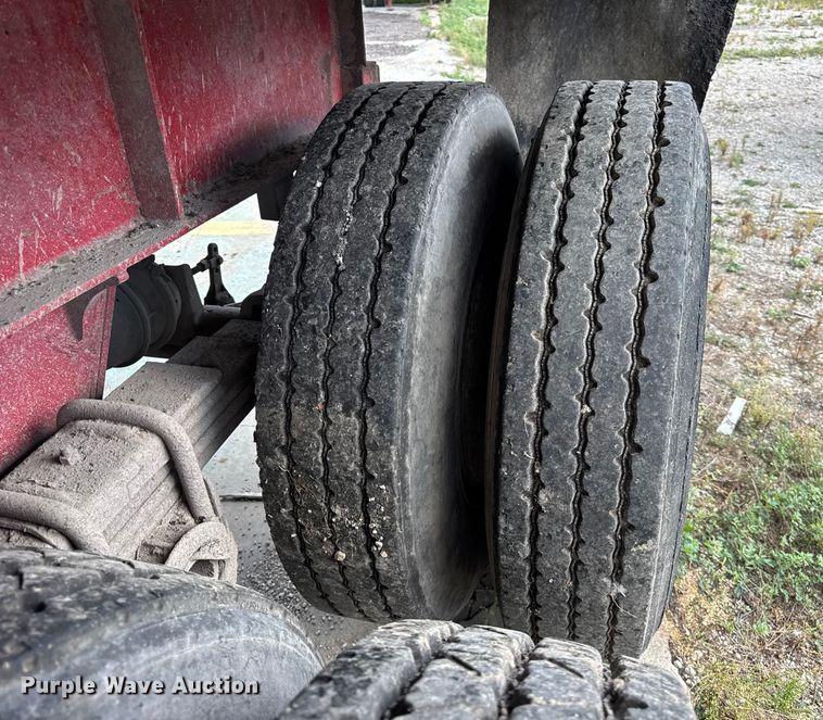 image for item EF2231 1989 Palmer end dump trailer