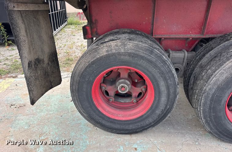 image for item EF2231 1989 Palmer end dump trailer