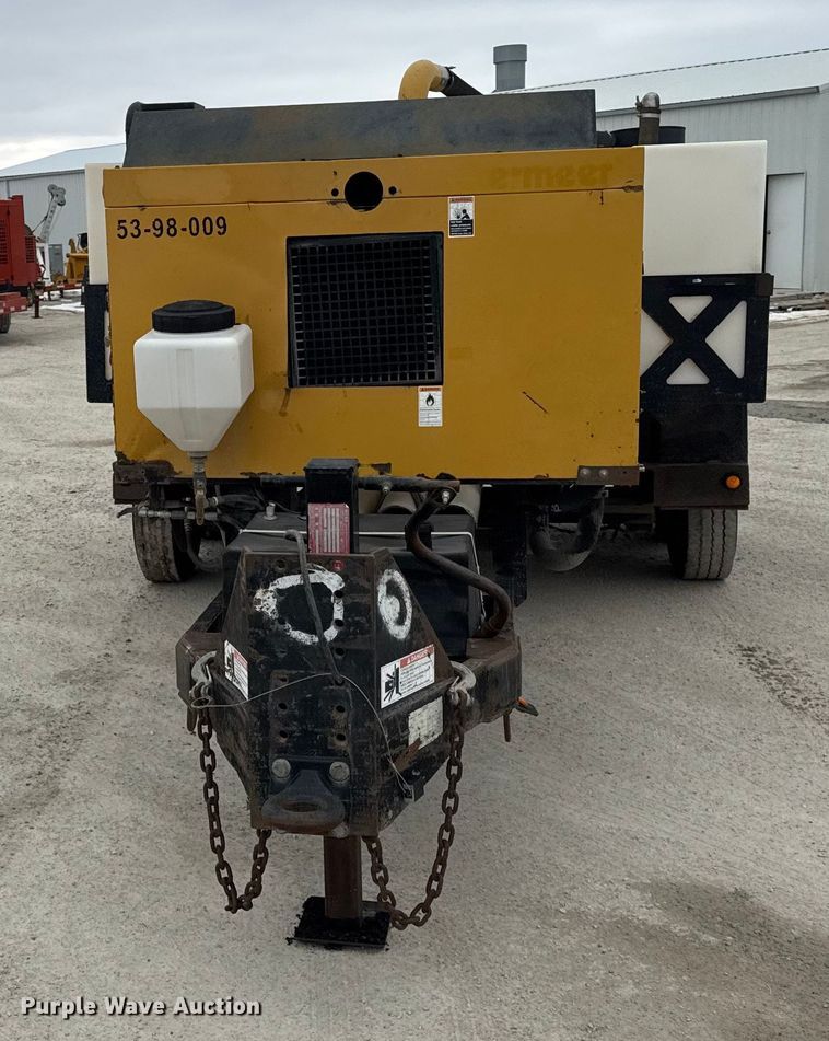 image for item EF2395 Vermeer V800LE vacuum trailer