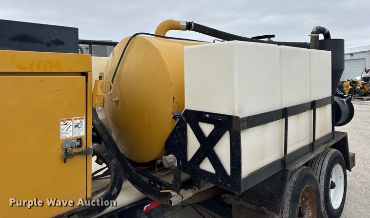 image for item EF2395 Vermeer V800LE vacuum trailer