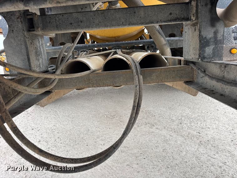 image for item EF2395 Vermeer V800LE vacuum trailer