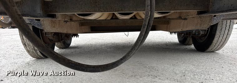 image for item EF2395 Vermeer V800LE vacuum trailer