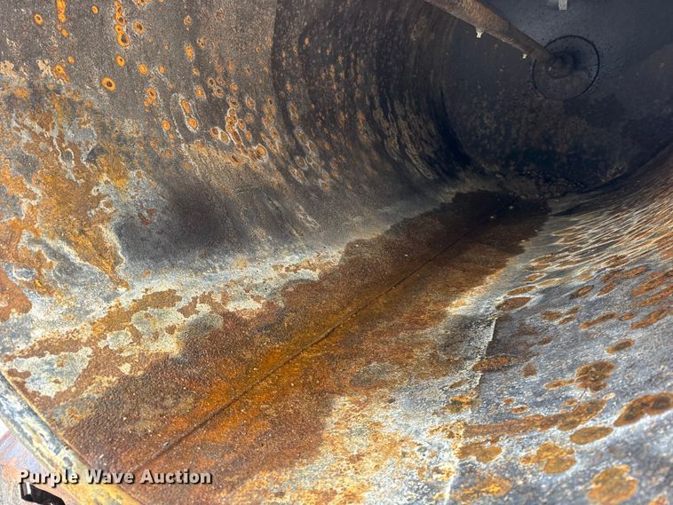 image for item EF2395 Vermeer V800LE vacuum trailer