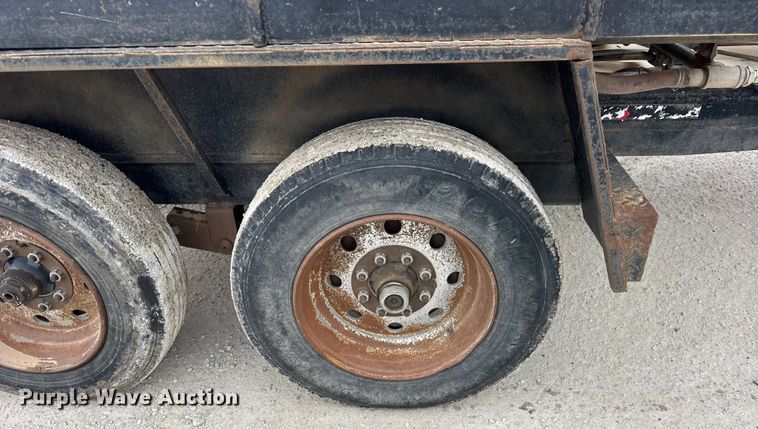 image for item EF2395 Vermeer V800LE vacuum trailer