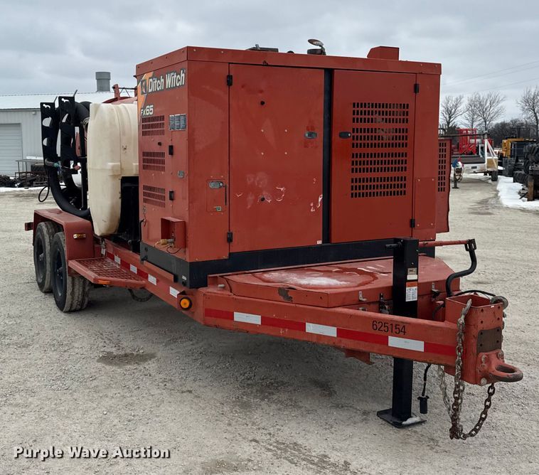 image for item EF2396 2016 Ditch Witch FX65 vacuum trailer