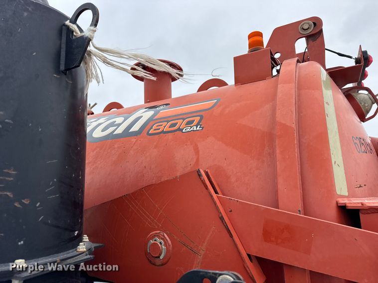 image for item EF2396 2016 Ditch Witch FX65 vacuum trailer