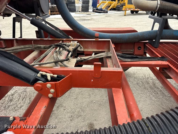 image for item EF2396 2016 Ditch Witch FX65 vacuum trailer