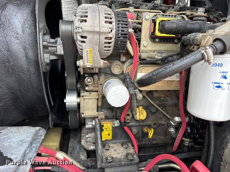 image for item EF2396 2016 Ditch Witch FX65 vacuum trailer