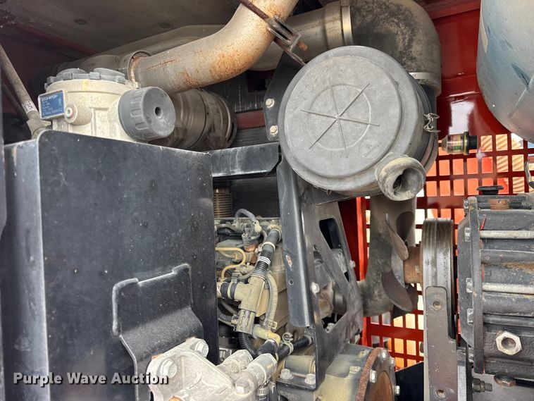 image for item EF2396 2016 Ditch Witch FX65 vacuum trailer