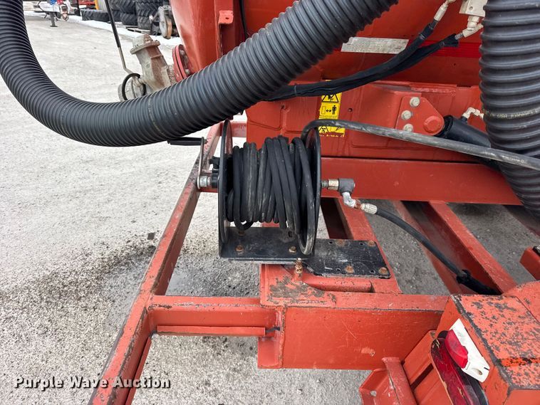 image for item EF2396 2016 Ditch Witch FX65 vacuum trailer