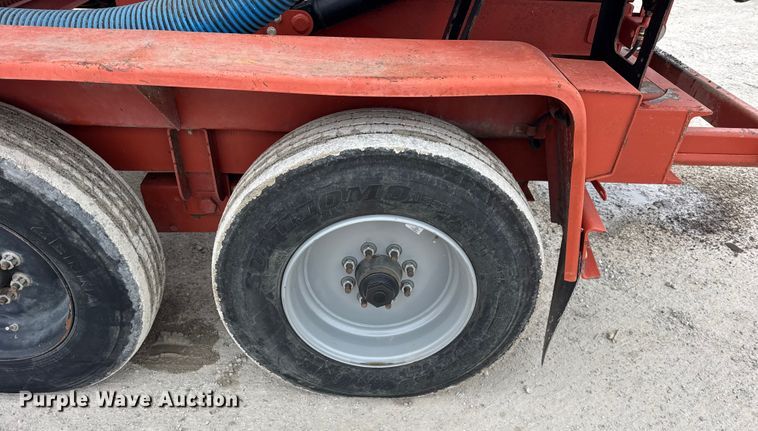 image for item EF2396 2016 Ditch Witch FX65 vacuum trailer