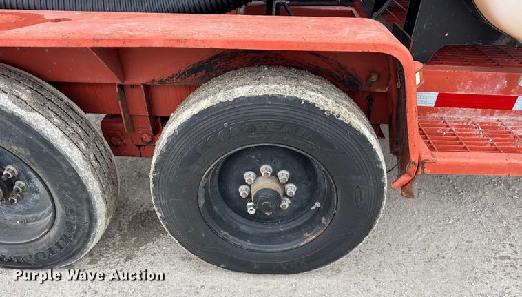image for item EF2396 2016 Ditch Witch FX65 vacuum trailer