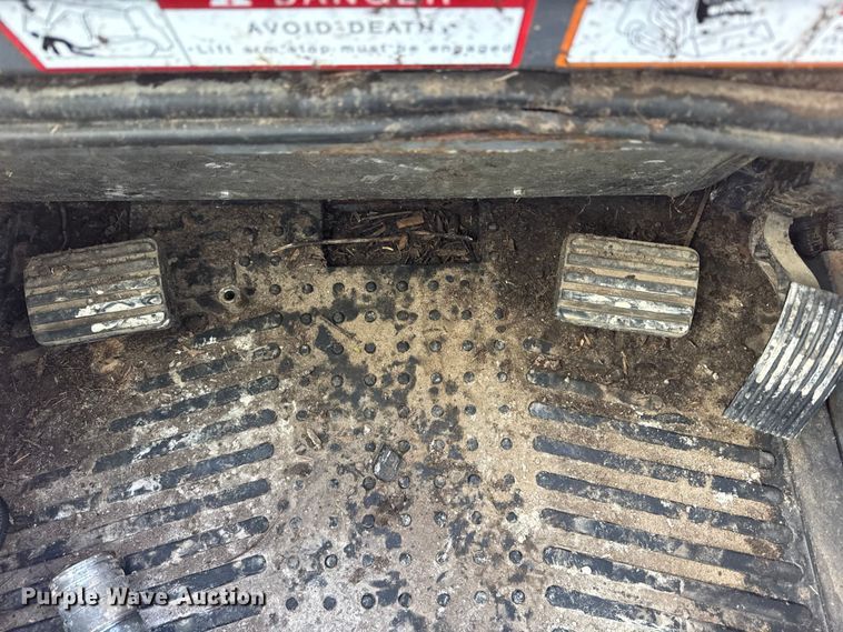 image for item EF2397 2015 Takeuchi TL12 skid steer loader