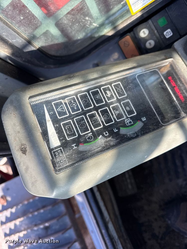 image for item EF2397 2015 Takeuchi TL12 skid steer loader