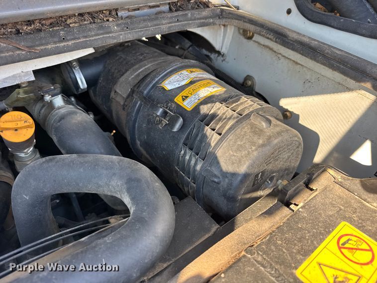 image for item EF2397 2015 Takeuchi TL12 skid steer loader