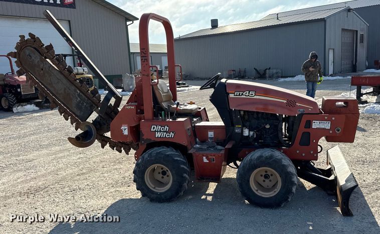 image for item EF2398 2010 Ditch Witch RT45 trencher