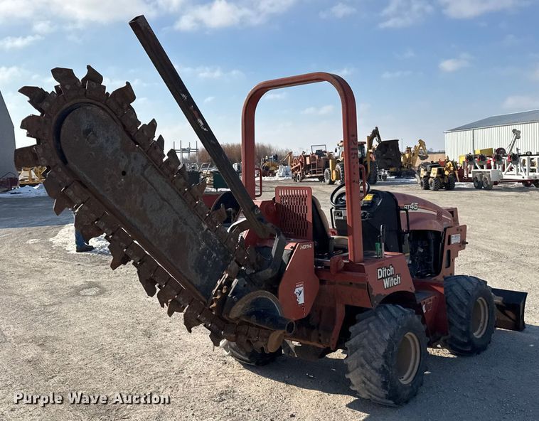 image for item EF2398 2010 Ditch Witch RT45 trencher