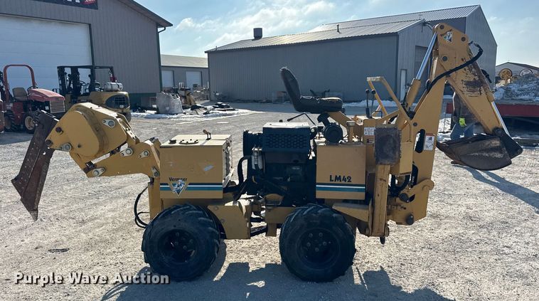 image for item EF2399 2003 Vermeer LM42 cable plow