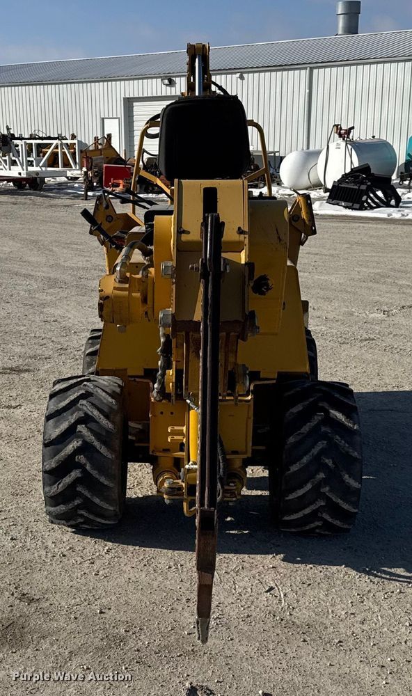 image for item EF2399 2003 Vermeer LM42 cable plow