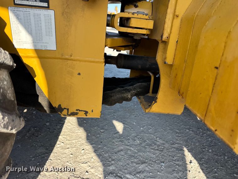 image for item EF2399 2003 Vermeer LM42 cable plow