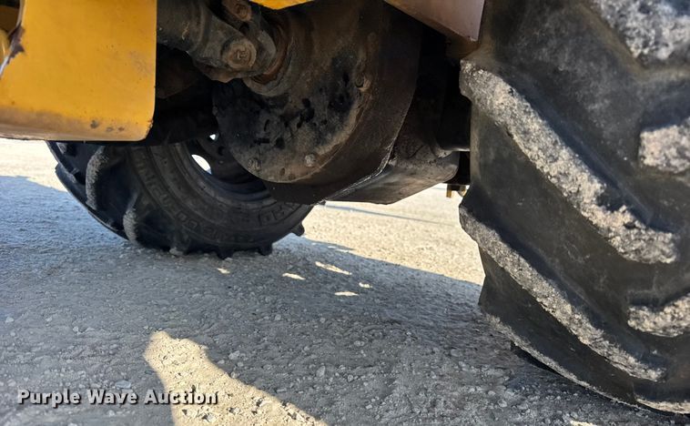 image for item EF2399 2003 Vermeer LM42 cable plow