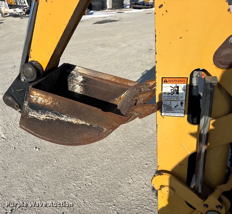 image for item EF2399 2003 Vermeer LM42 cable plow