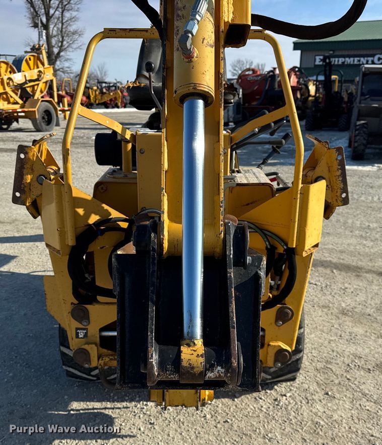 image for item EF2399 2003 Vermeer LM42 cable plow