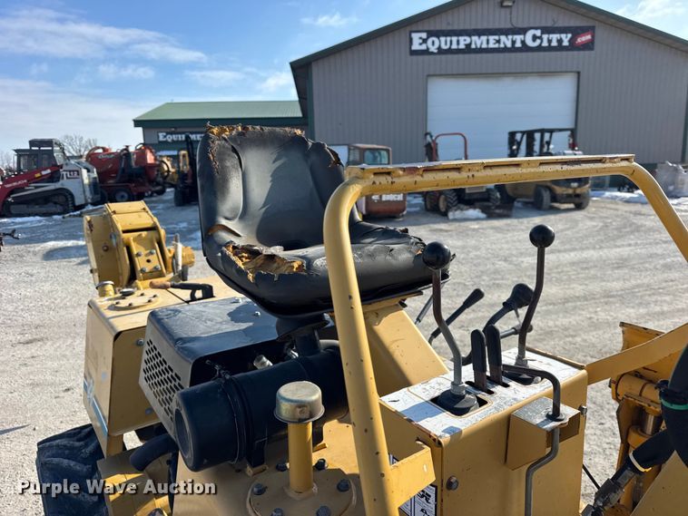 image for item EF2399 2003 Vermeer LM42 cable plow