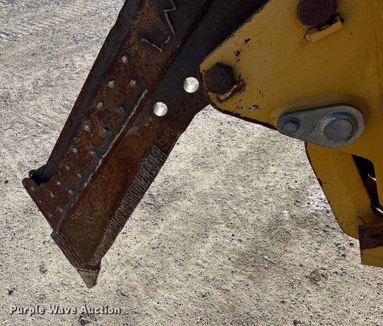 image for item EF2399 2003 Vermeer LM42 cable plow