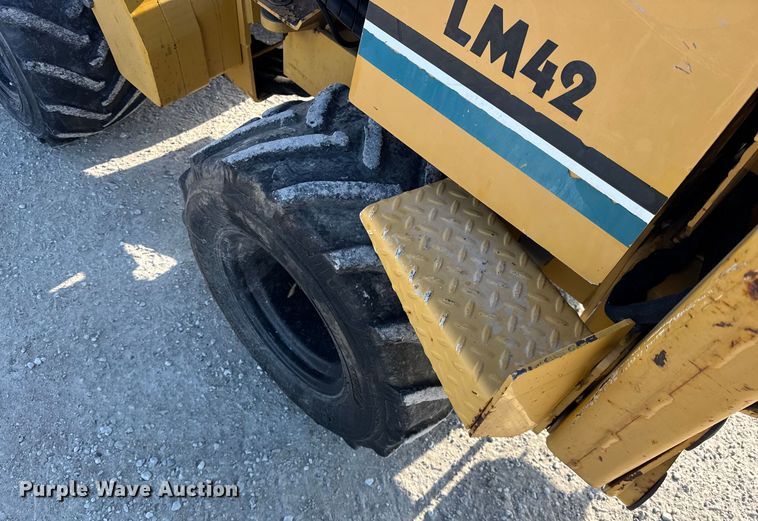 image for item EF2399 2003 Vermeer LM42 cable plow