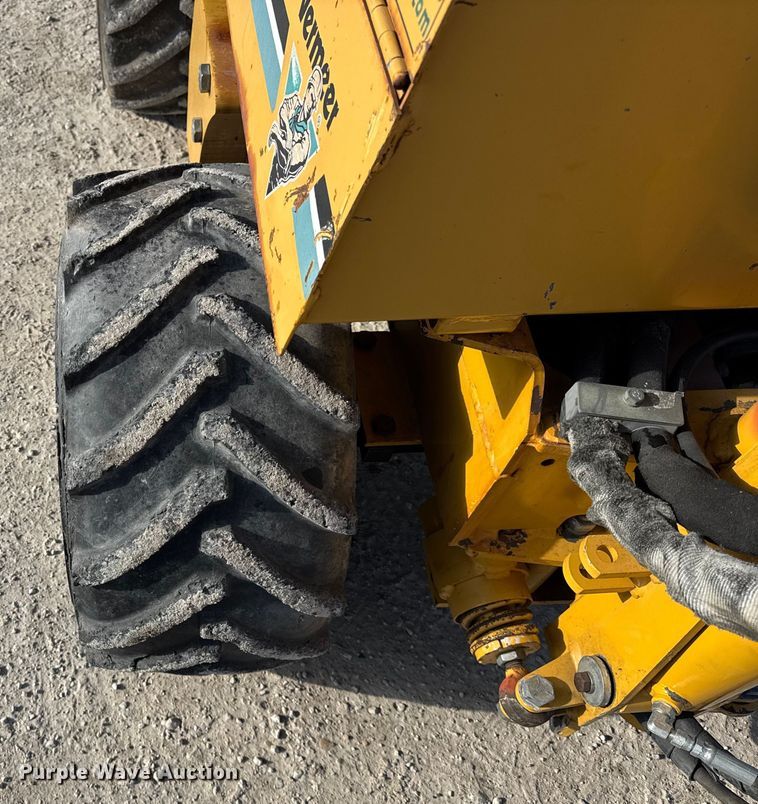 image for item EF2399 2003 Vermeer LM42 cable plow