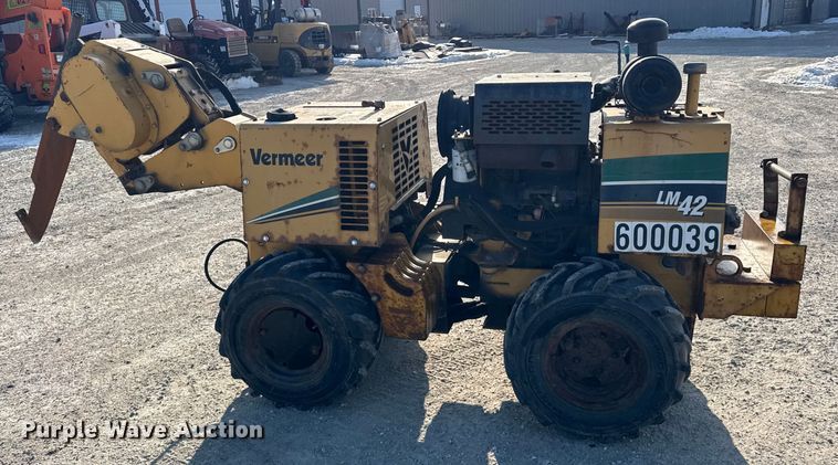 image for item EF2400 2011 Vermeer LM42 cable plow