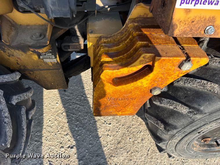 image for item EF2400 2011 Vermeer LM42 cable plow